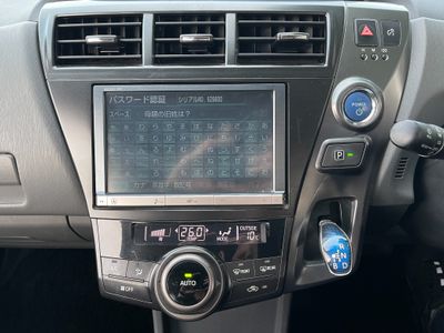 2013 Toyota Prius Alpha