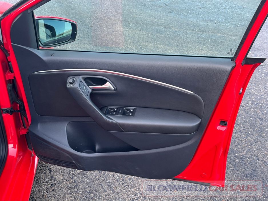 2017 Volkswagen Polo