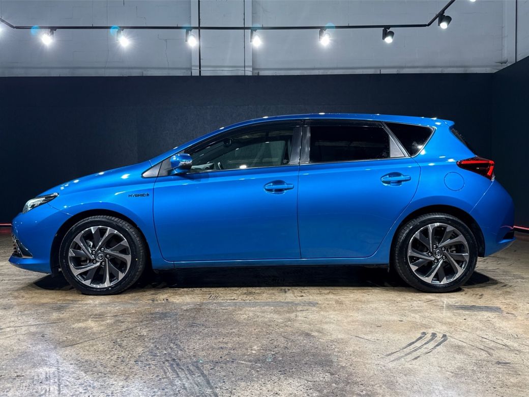 2016 Toyota Auris
