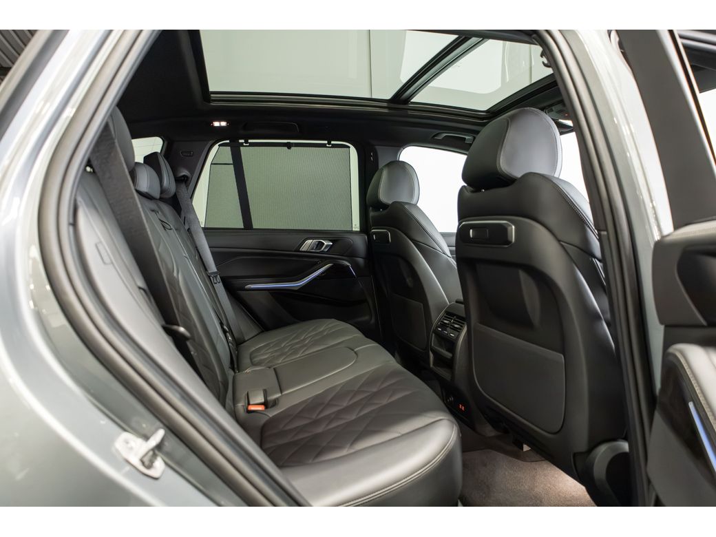 2025 BMW X5