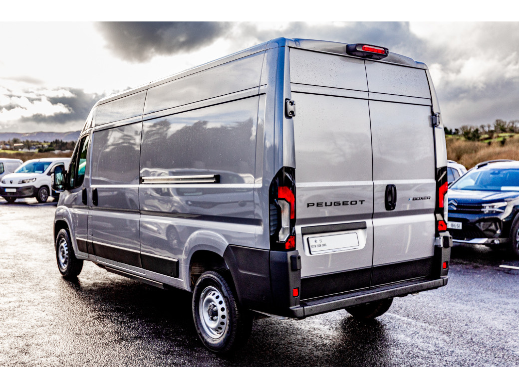 2025 Peugeot Boxer