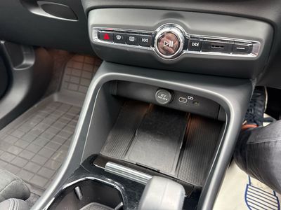 2023 Volvo XC40