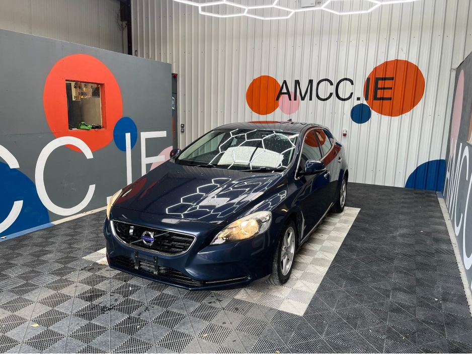 2014 Volvo V40