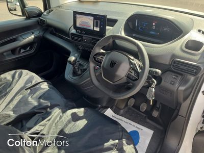 2024 Peugeot Partner