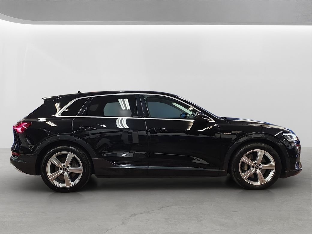 2023 Audi e-tron