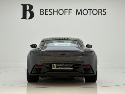 2022 Aston Martin DB11