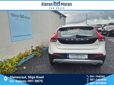 2016 Volvo V40