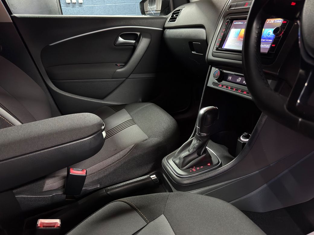 2016 Volkswagen Polo