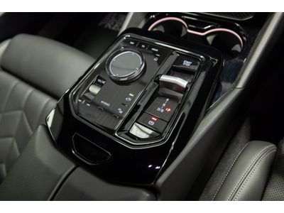 2024 BMW i5