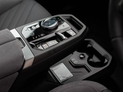 2026 BMW iX
