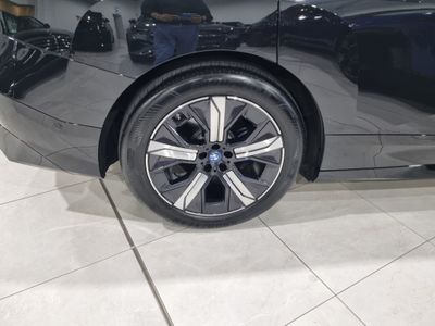 2025 BMW iX