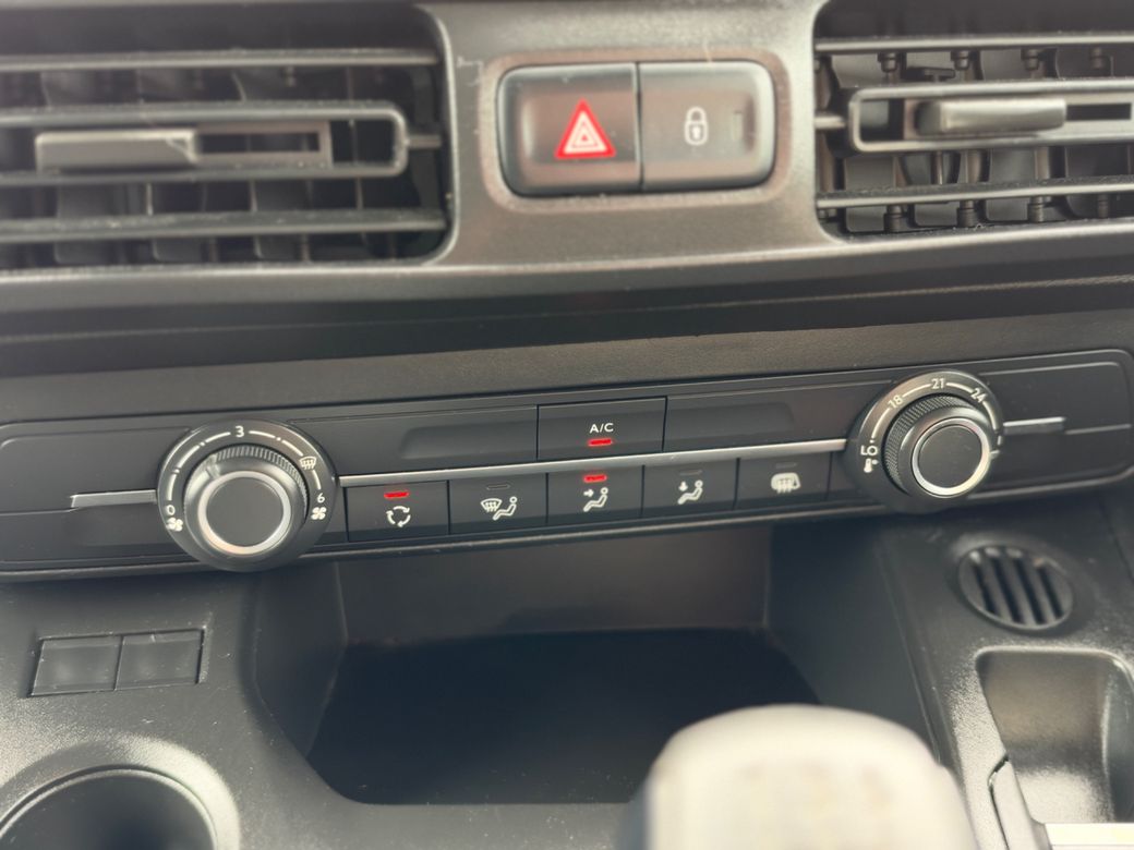 2021 Peugeot Partner