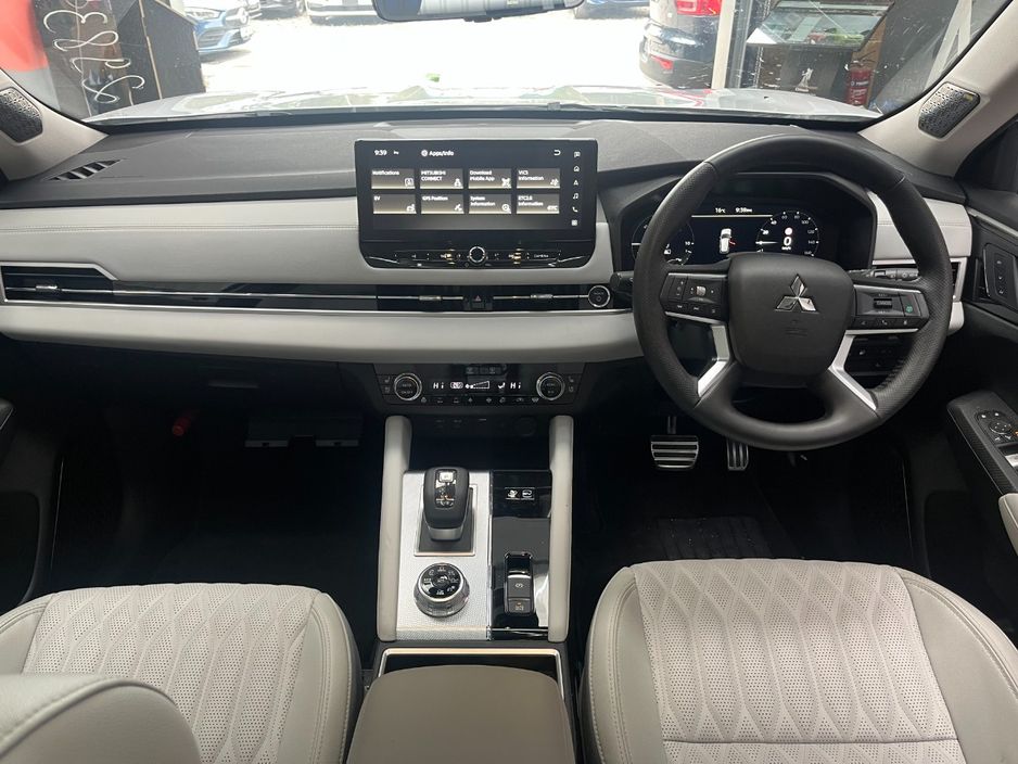2024 Mitsubishi Outlander