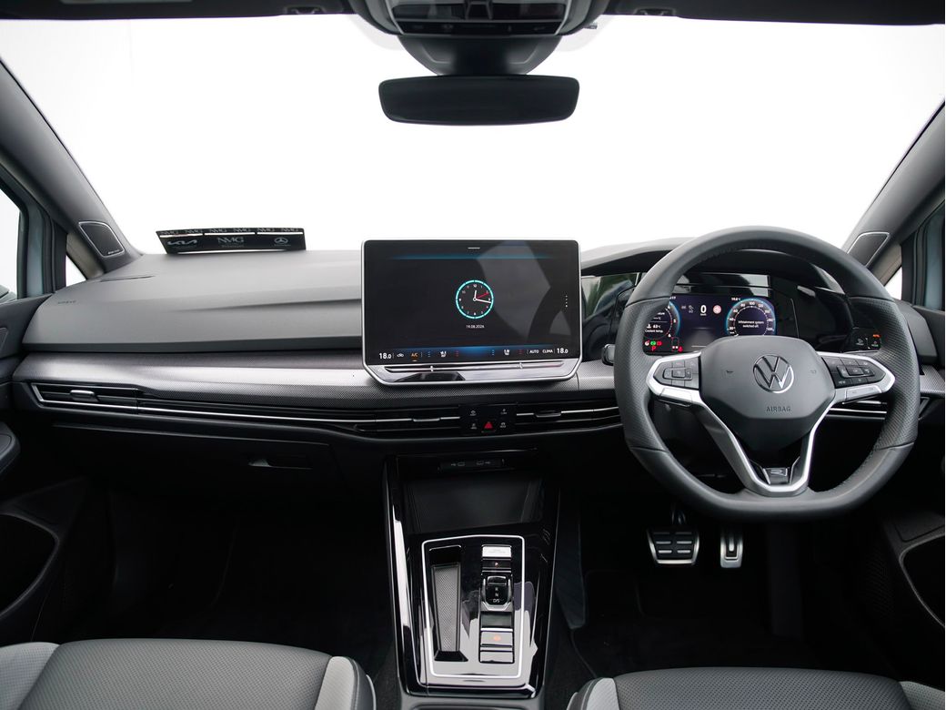 2025 Volkswagen Golf