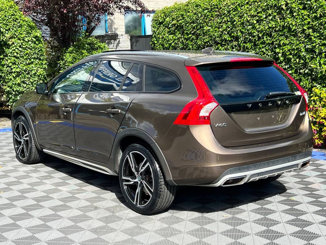 2017 Volvo V60