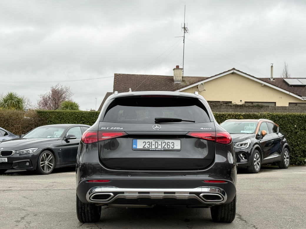 2023 Mercedes-Benz GLC Class