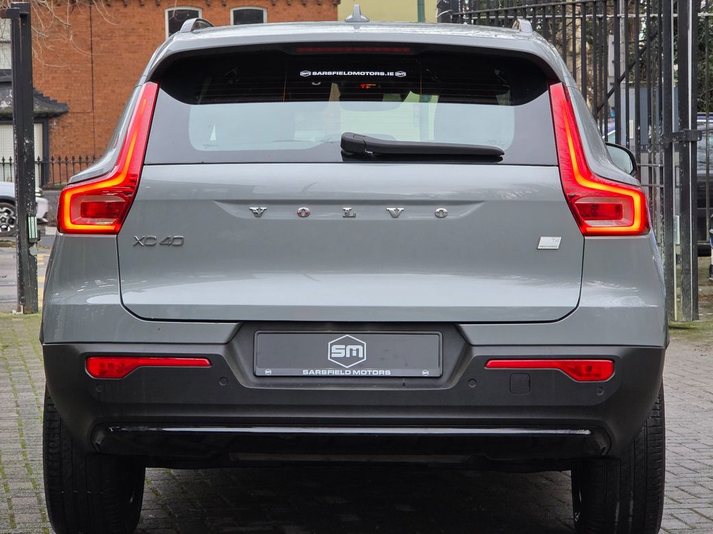 2023 Volvo XC40