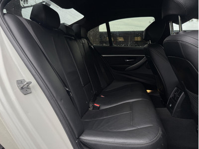 2018 BMW 330