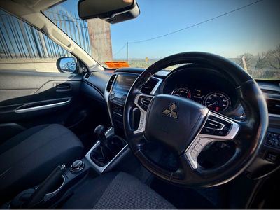 2020 Mitsubishi L200