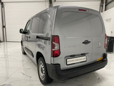 2024 Peugeot Partner