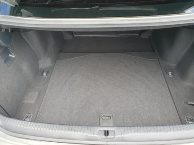 2016 Lexus IS 300h