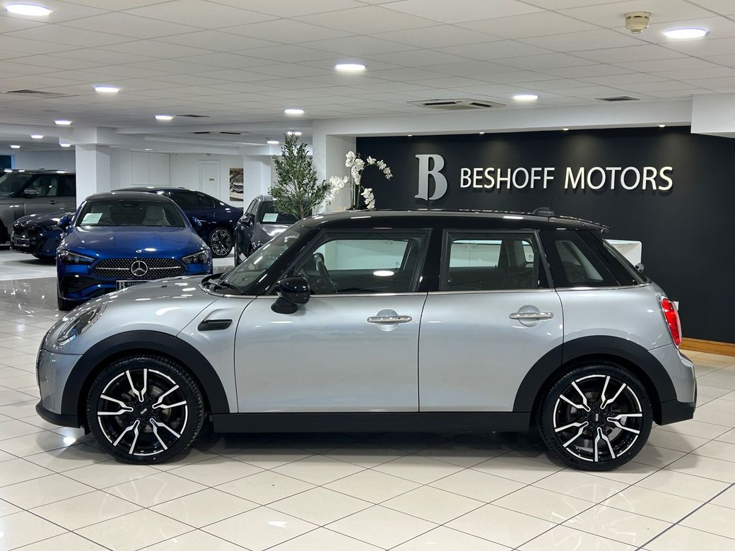 2024 Mini Hatch