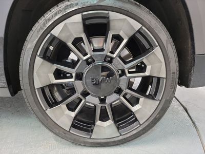2025 BMW XM
