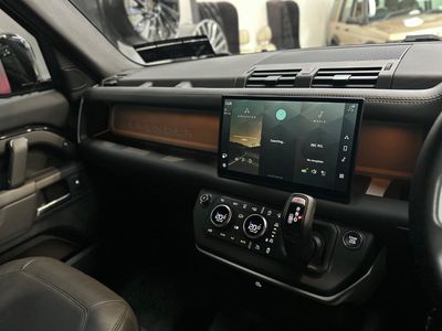 2025 Land Rover Defender