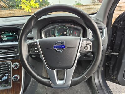 2017 Volvo V60 Cross Country