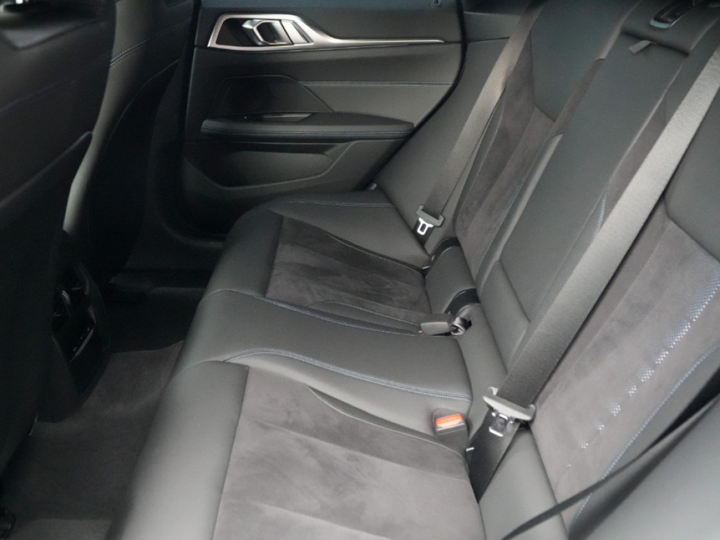 2023 BMW i4