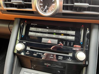 2021 Lexus IS 300h