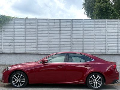 2020 Lexus IS 300h