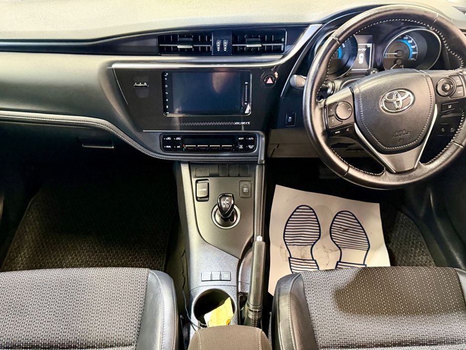 2016 Toyota Auris