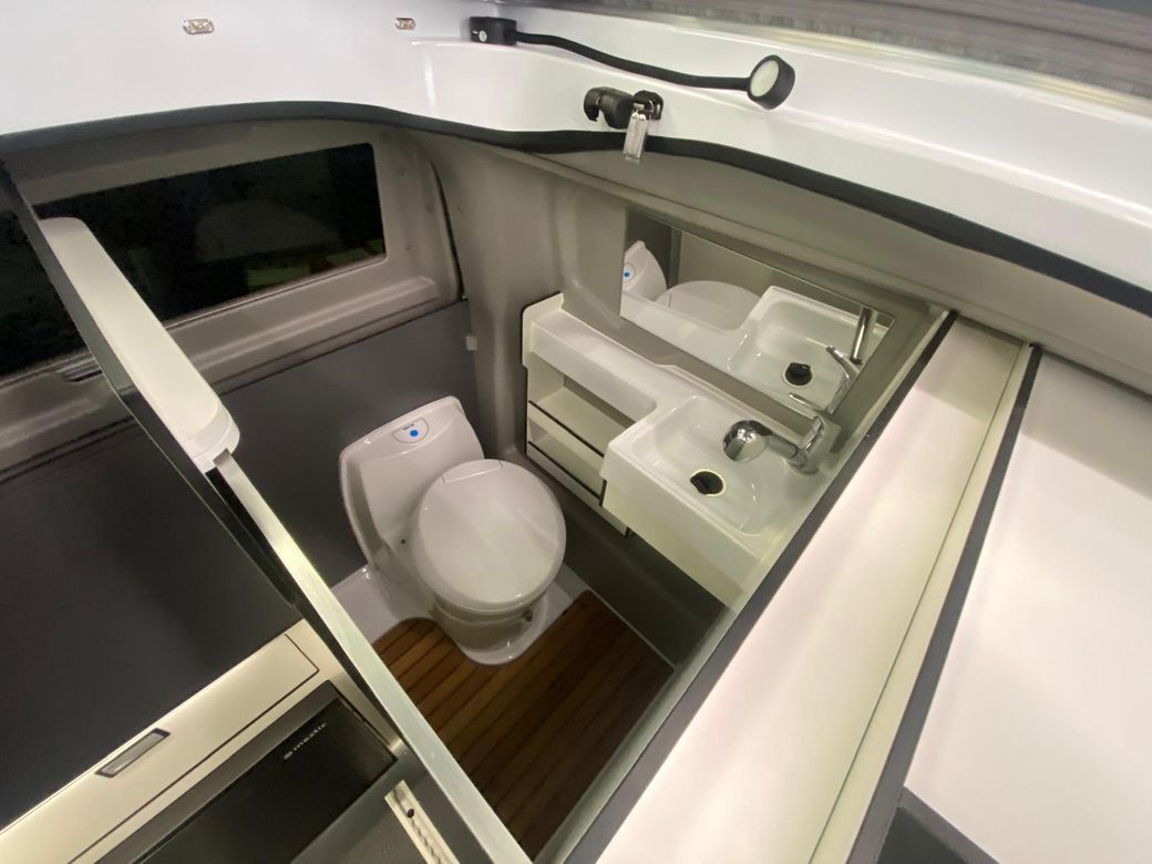 2025 Ford Tourneo Custom