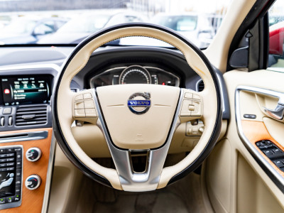 2017 Volvo XC60
