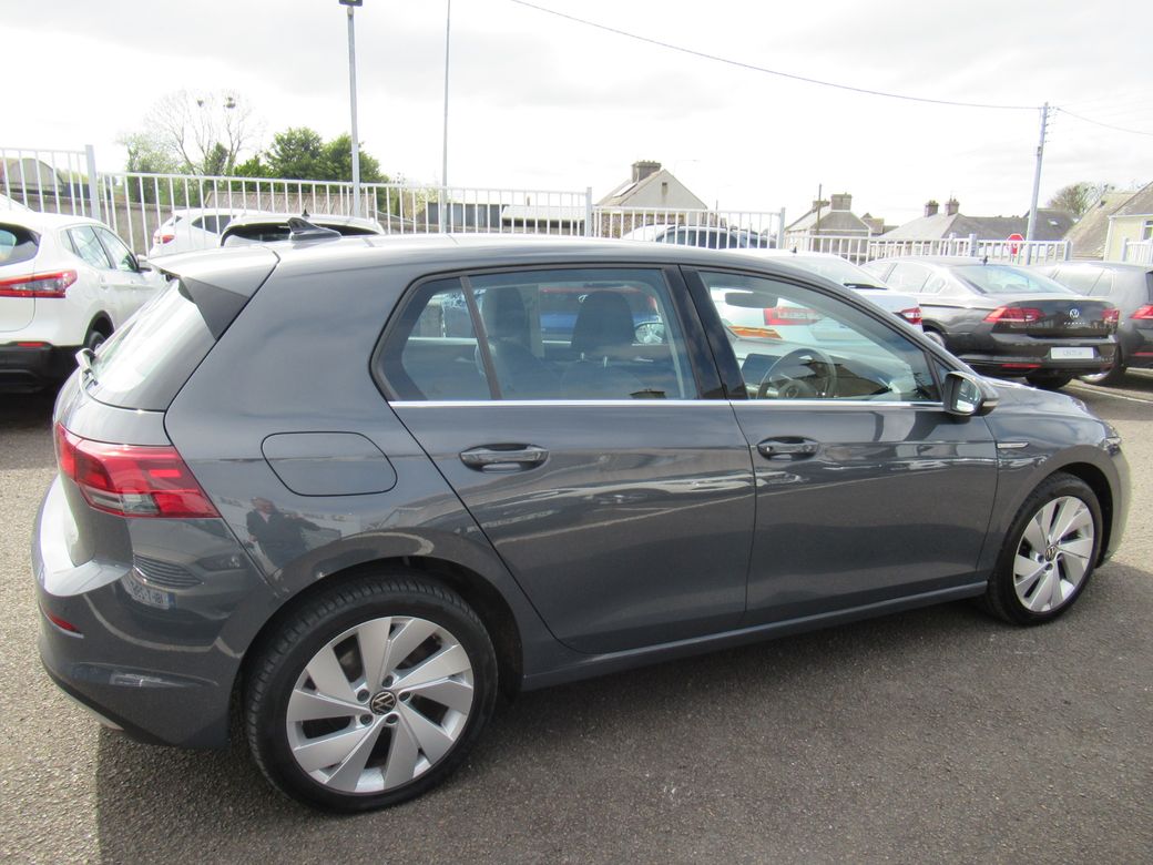 2022 Volkswagen Golf