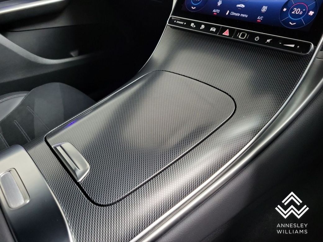 2025 Mercedes-Benz GLC Class