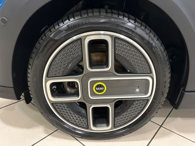 2022 Mini Hatch
