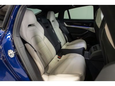 2025 Porsche Panamera