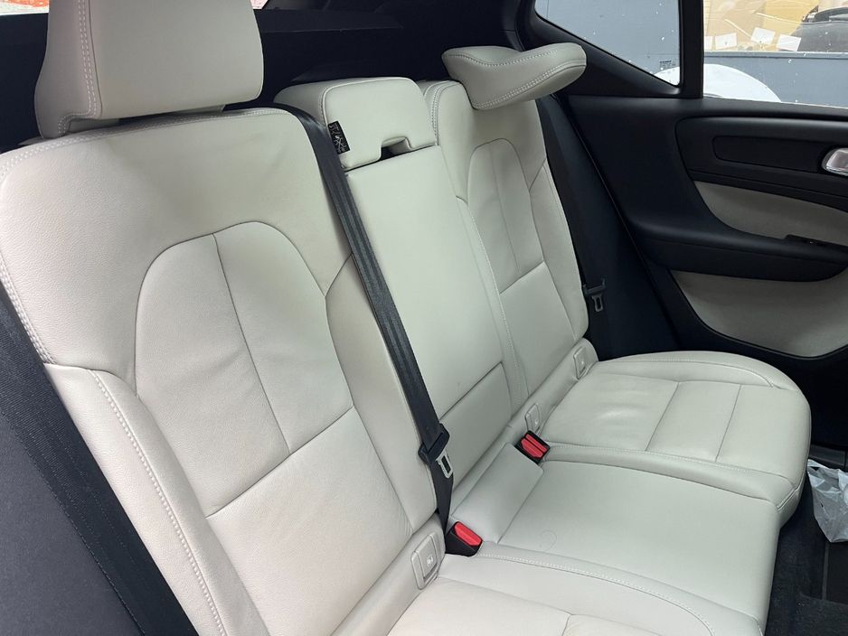 2021 Volvo XC40