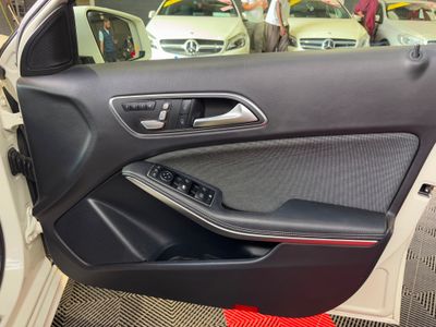 2016 Mercedes-Benz A 180