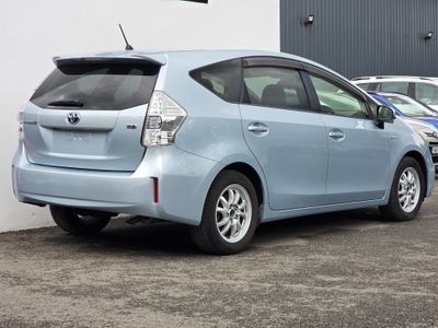 2013 Toyota Prius Alpha