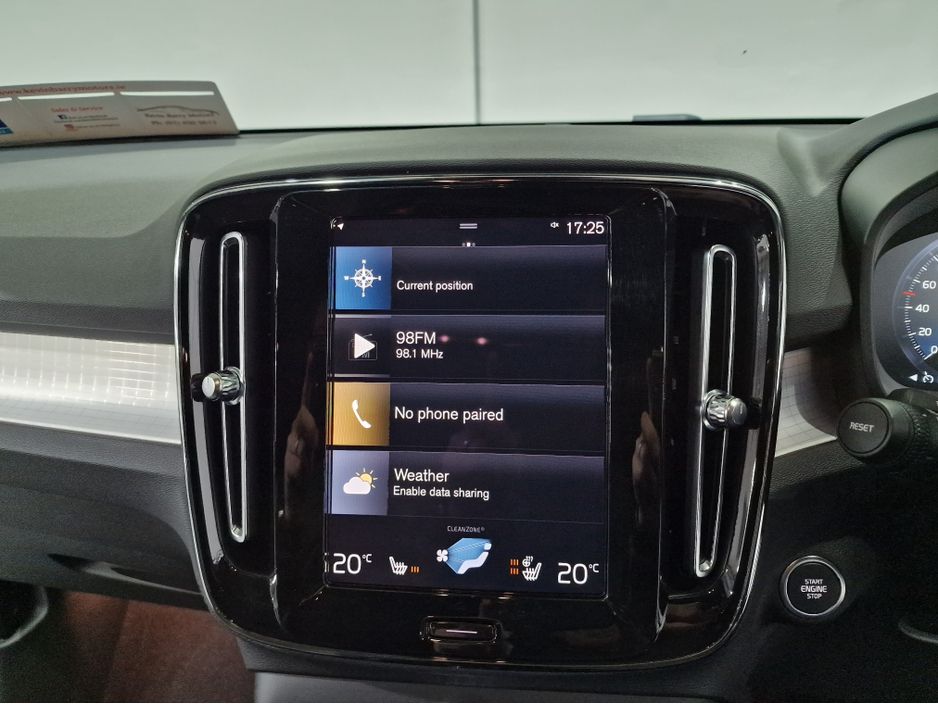 2023 Volvo XC40