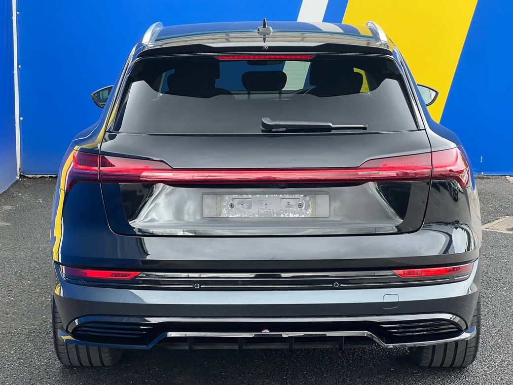 2021 Audi e-tron