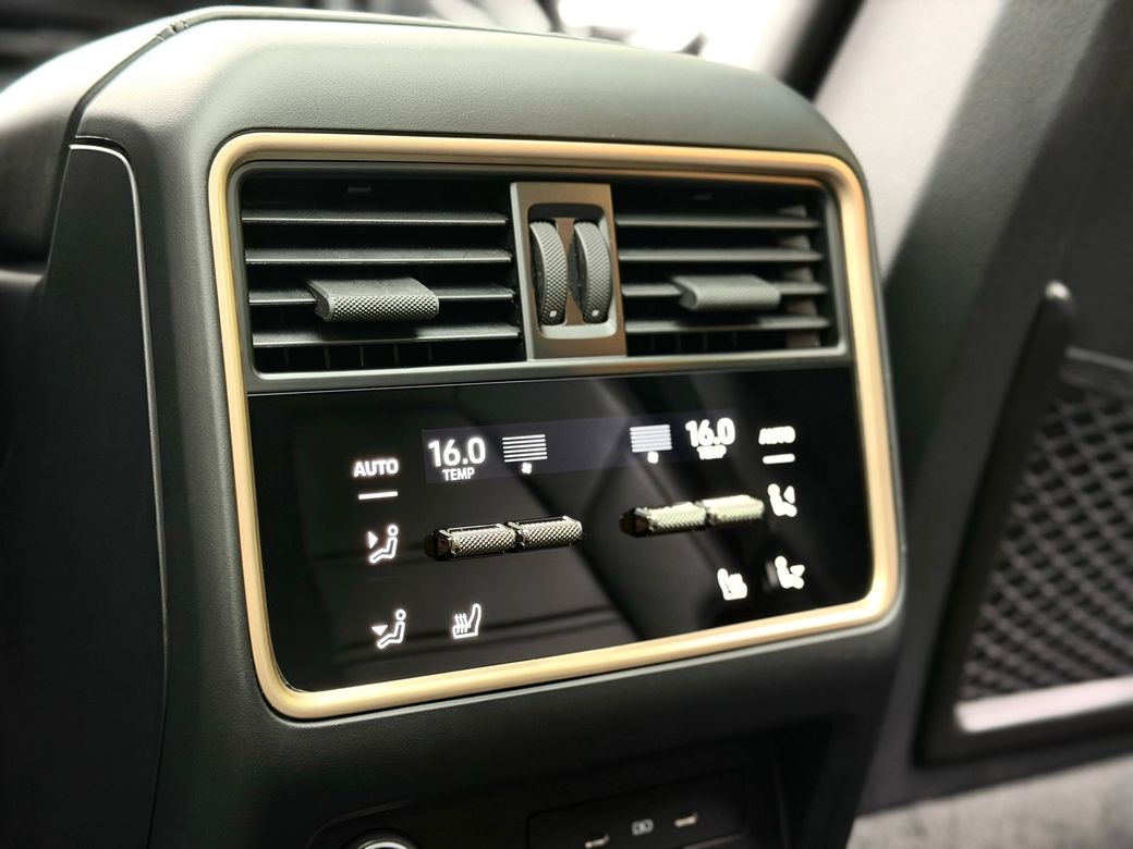 2025 Porsche Cayenne