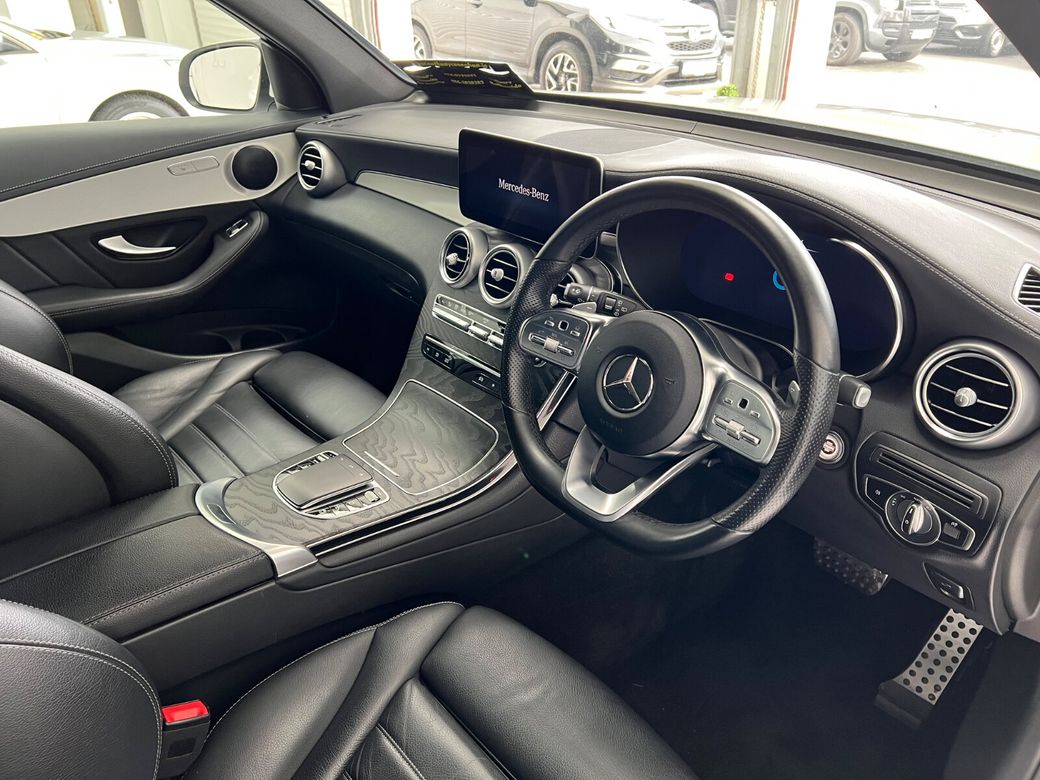 2022 Mercedes-Benz GLC Class