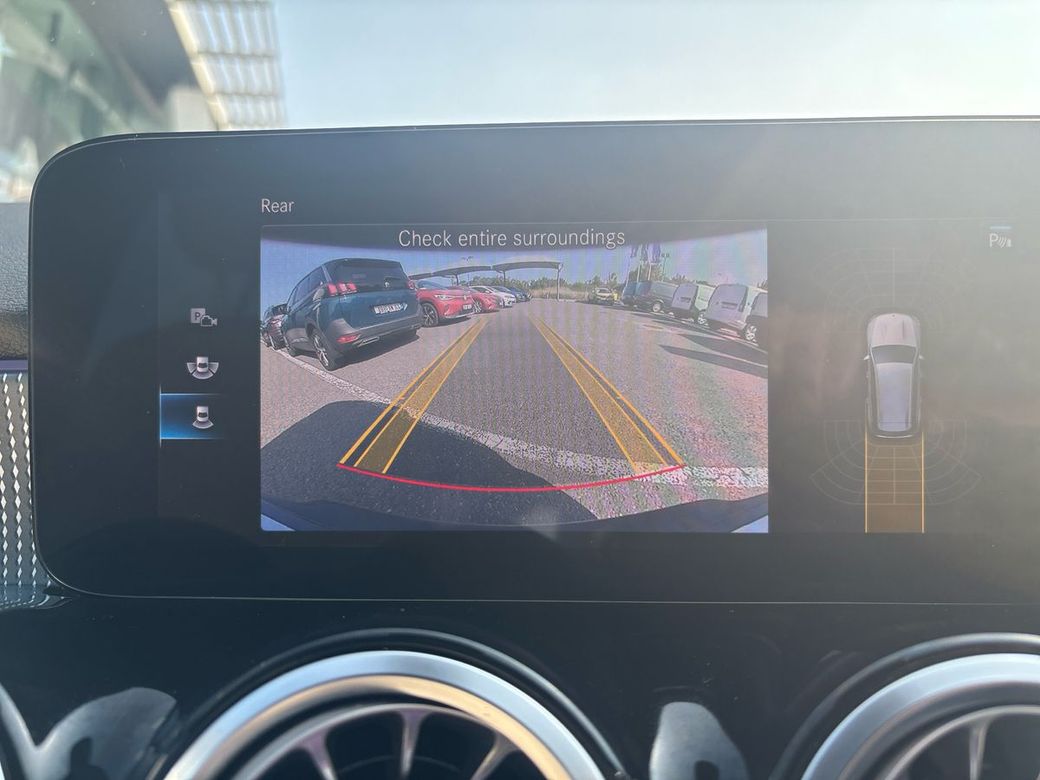 2023 Mercedes-Benz EQB