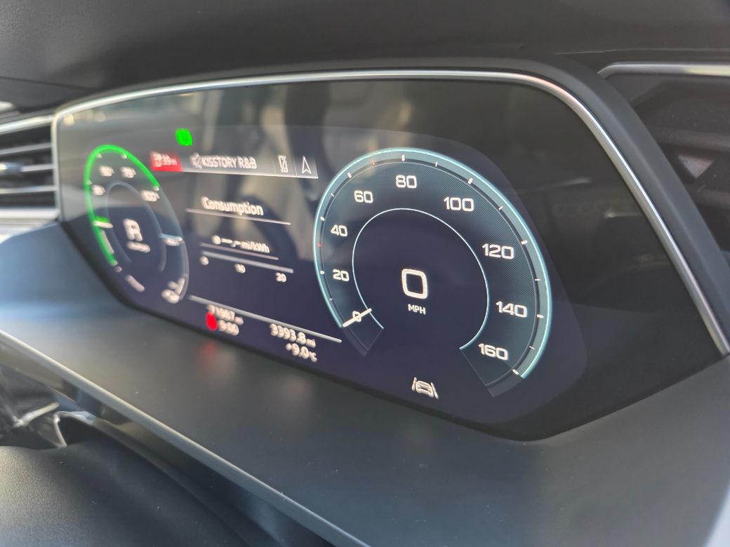 2022 Audi e-tron
