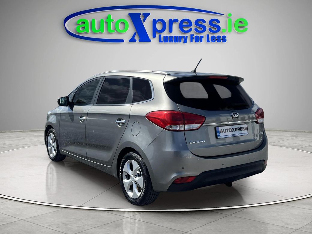 2014 Kia Carens