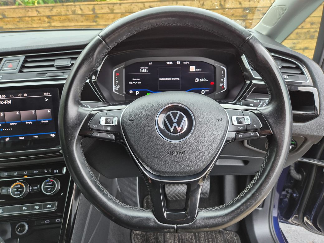 2022 Volkswagen Touran